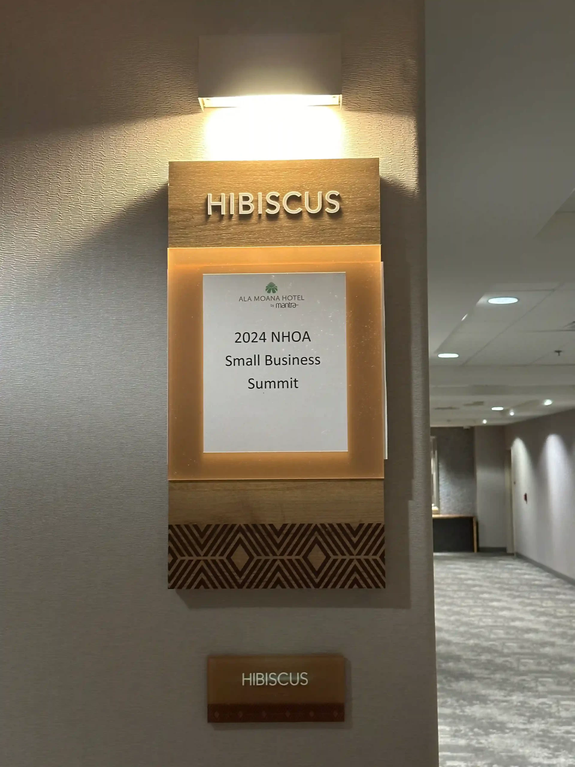 Best Practices for Using Digital Signage in Corporate Branding - ITS Hawaii